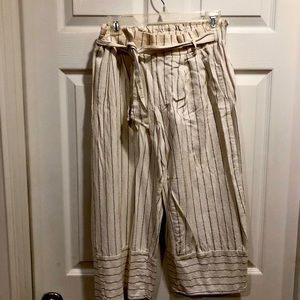Urban romantics cropped linen pants